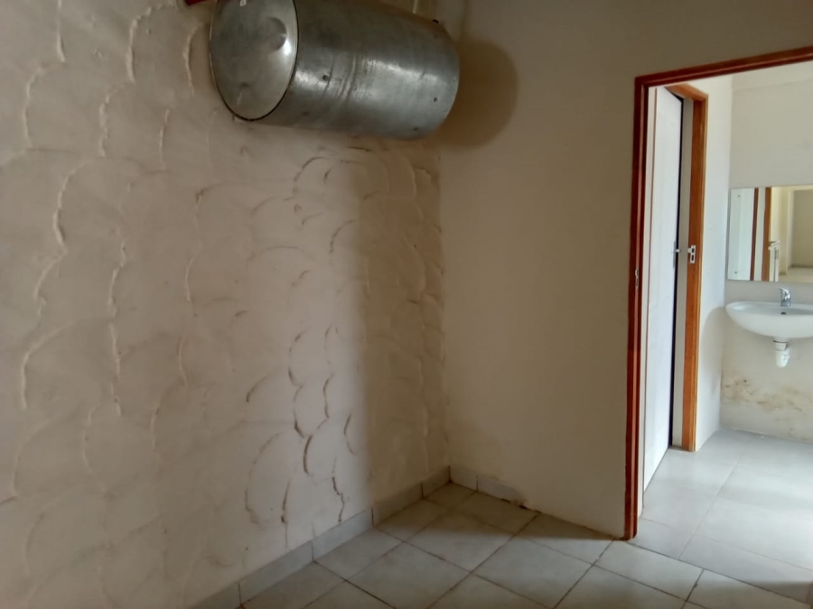 1 Bedroom Property for Sale in Uitenhage Central Eastern Cape
